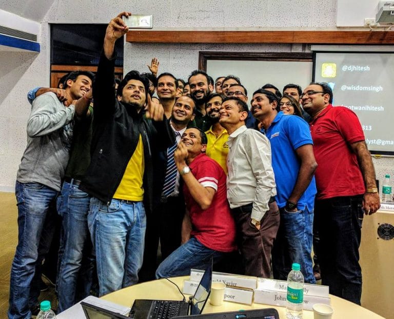 Hitesh Motwani teaching senior executives at an IIM Bangalore CMO workshop