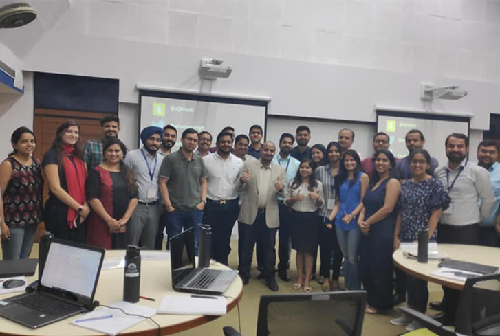 Training at IIM Bangalore on Digital transformation - Hitesh Motwani, Trainer Digital Marketing